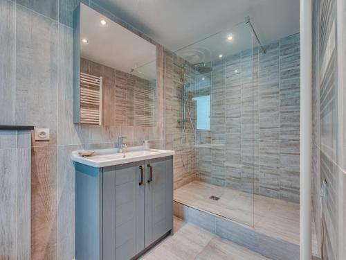 Appartement de standing avec terrasse plein sud, centre Val d'Isère, proche pistes, 8 personnes