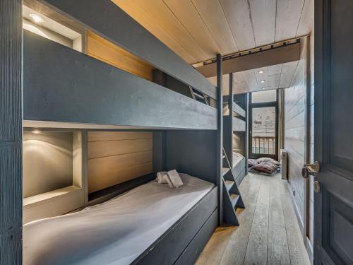 Appartement de standing avec terrasse plein sud, centre Val d'Isère, proche pistes, 8 personnes