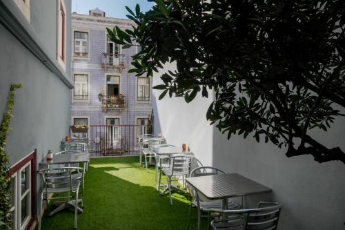 Lisbon Poets Inn