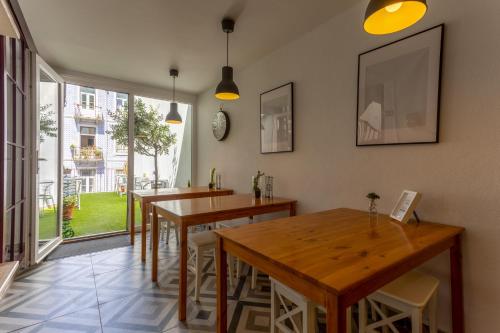 Lisbon Poets Inn