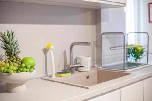 Designer Comfort Apartment Walk to Acropolis 2BD