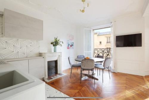 Elegant and Confortable long stay in Paris