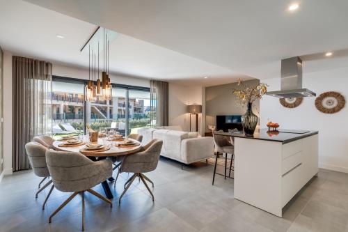 Luxury 3BR Apartment with Private Terrace