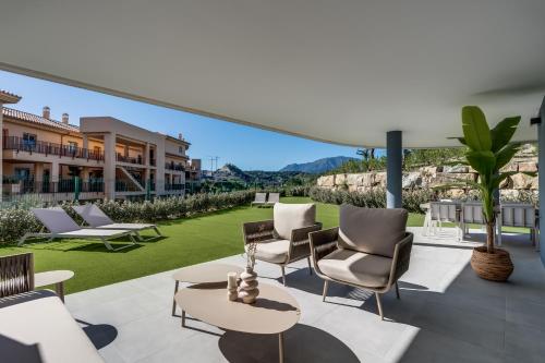 Luxury 3BR Apartment with Private Terrace