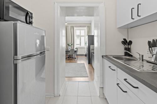 Charming Heritage Apartment - 5 Minutes to AKH and Metro U6
