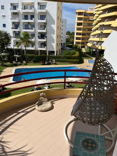 SOL Apartments - 2 bedroom en-suite apt with balcony & pool