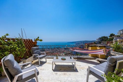 Petraio Iconic Terrace on the gulf