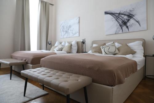 Charming Heritage Apartment - 5 Minutes to AKH and Metro U6