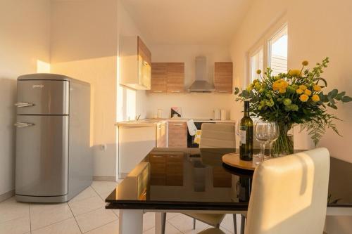 Apartment Maja with 2 berdooms, Kaštel Lukšić