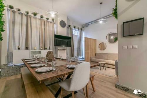 Duplex apartment 4BDR 11P - Moulin Rouge