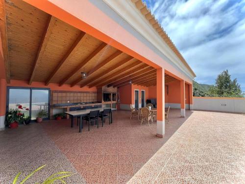 Magnificent villa with a heated pool