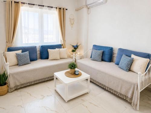 Athens Metro Grand Residence Spacious 3-Bedroom Stay