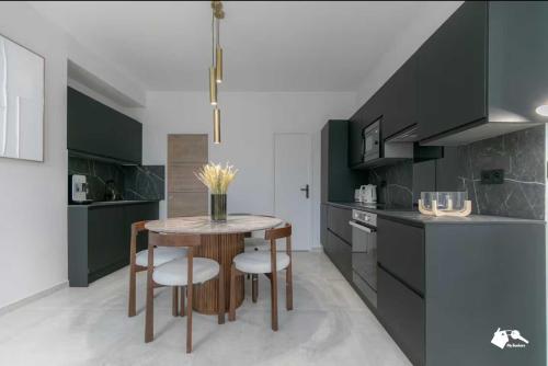 Stunning Apartment - 4BR 8P - Gare de l'Est
