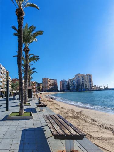 Apt Emerald Torrevieja, 100m from La Cura beach