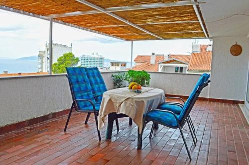 Apartments with parking space Makarska - 6691