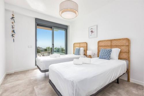 Sb311G - Modern & Well Connected 2 Bed Apartment