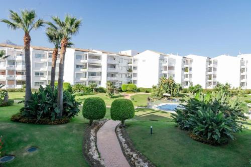 Pr45- Beach Front Apartment Puerto Banus
