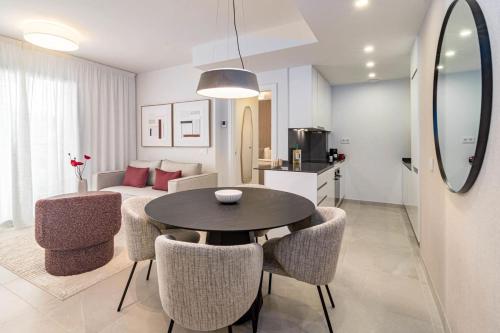 Le2C Luxury New Build Apartment Near The Beach