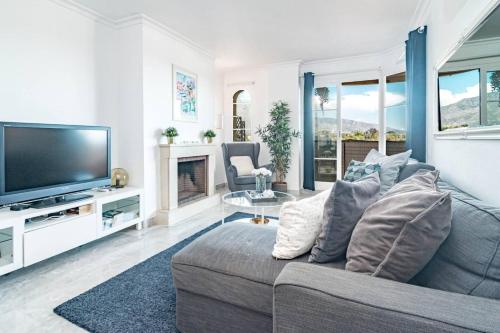 Sat2 - Modern 2 Bedroom Apartment With Ocean View