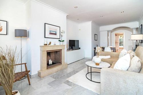 Sam24I- Cozy Apartment Walking Distance To Beach