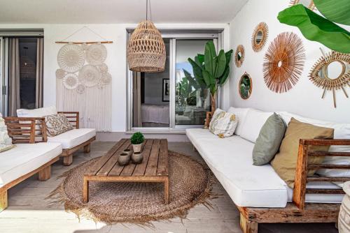 Lm10Bb- Modern Living With Large Sunny Terrace