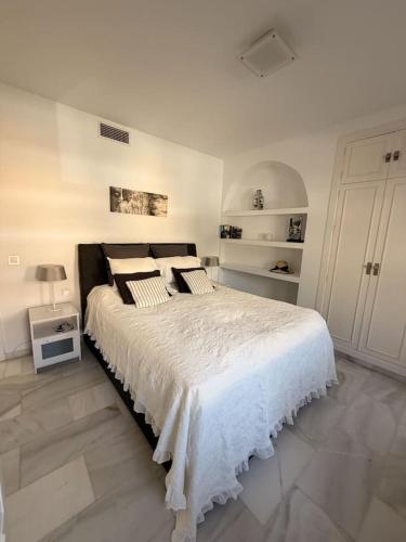 Mr- Cozy 4 Sleep Flat In Marbella, Great Location