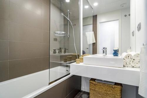 Lm12B- Exclusive 2 Bedroom Apartment In Le Mirage