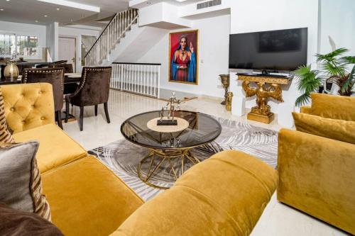 Ap103- Aloha Pueblo Marbella By Roomservices