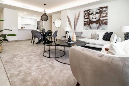 Inf27E- Holiday Home Estepona By Roomservices