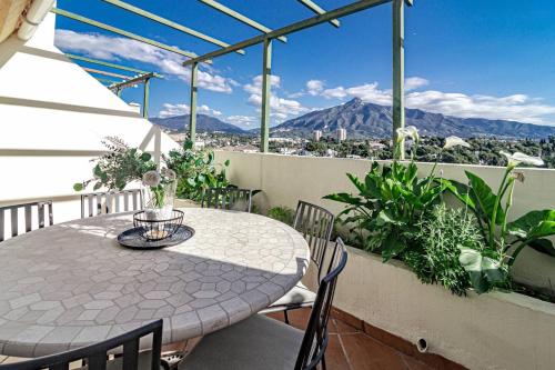 Sat25I Penthouse With Sea Views In Nueva Andalucia