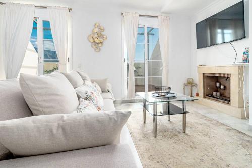 Sat25I Penthouse With Sea Views In Nueva Andalucia
