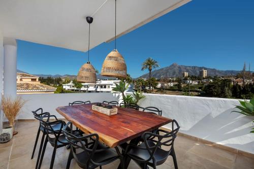 Mza322A - Stylish Penthouse With Large Terrace