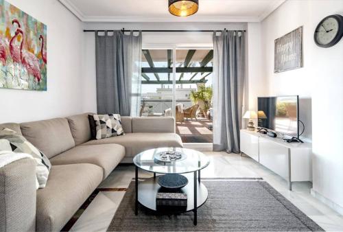 Lcr4 - Large 3-Bedroom Apartment Near Beach