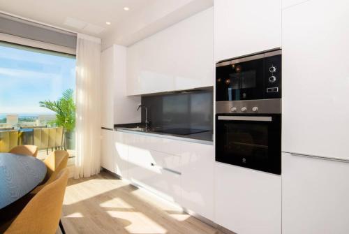 Lm352B- Spacious Duplex Penthouse With Panoramic