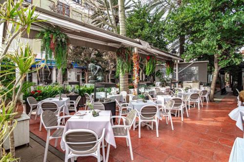 Inf45P- Modern 3 Bed City Apartment Next To Beach