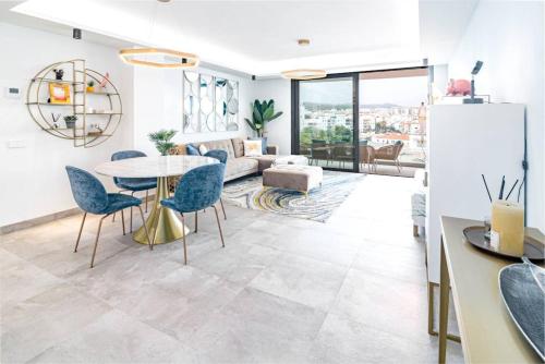 Inf25E- Tastefully Furnished Apartment In The Hea