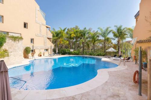 Real1B - Beautiful Apt With Tropical Terrace