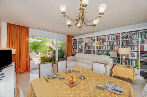 Real1B - Beautiful Apt With Tropical Terrace