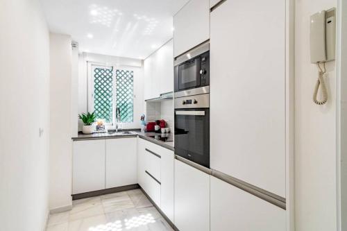 Lcr1- Lovely Ground Floor Apartment, Puerto Banus