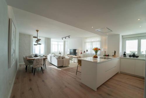 Frontline Beach City Apartment - Eb4A