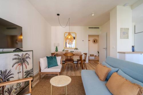 Zaga3C - New Modern Apartment In Central Estepona