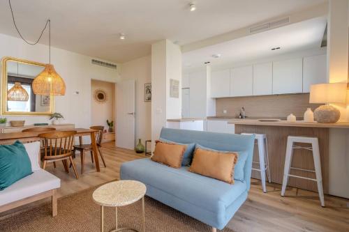 Zaga3C - New Modern Apartment In Central Estepona