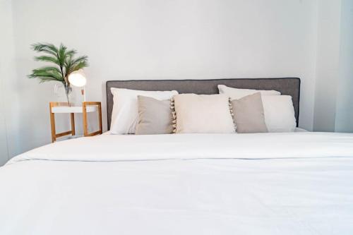 Lm111A- Modern Flat, Amazing Views