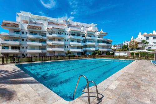 Rg325 - Great 2 Bed Apt, Close To Puerto Banus