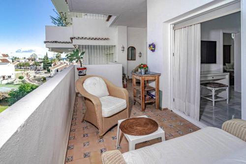 Rg325 - Great 2 Bed Apt, Close To Puerto Banus