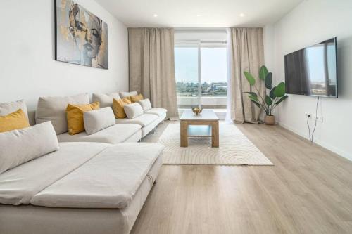 Jg54A- Modern Apartment With Nice Views