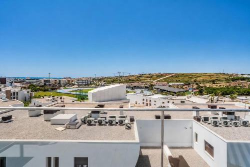 Ah2B - Modern Apartment Near Estepona Town