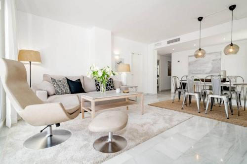 Ivy - Scandinavian Apartment In Nueva Andalucia