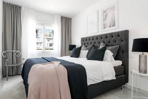 Ivy - Scandinavian Apartment In Nueva Andalucia