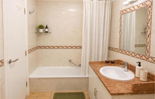 Lovely Apartment In Santa Cruz De Tenerife With Wifi